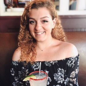 Meet your Posher, Joelle